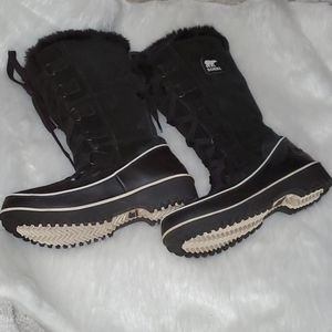 Sorel Size 6 Black ⚫ Suede Lace Up Boots